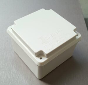 Caja de Pase IP65 100 x 100 x 70mm (Base / Alto / Prof.)